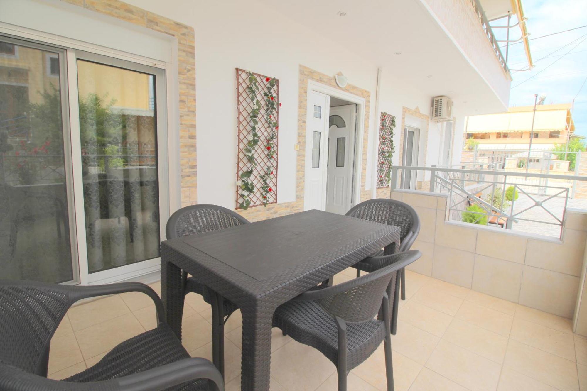 Emel Apartaments Ксамил Екстериор снимка