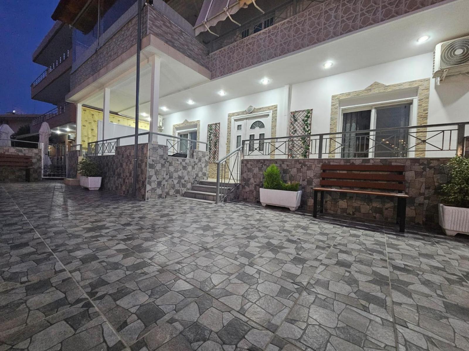 Emel Apartaments Ксамил Екстериор снимка