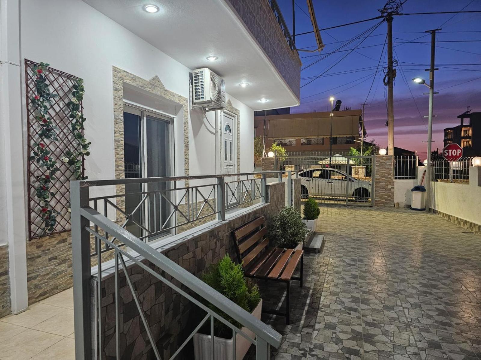 Emel Apartaments Ксамил Екстериор снимка