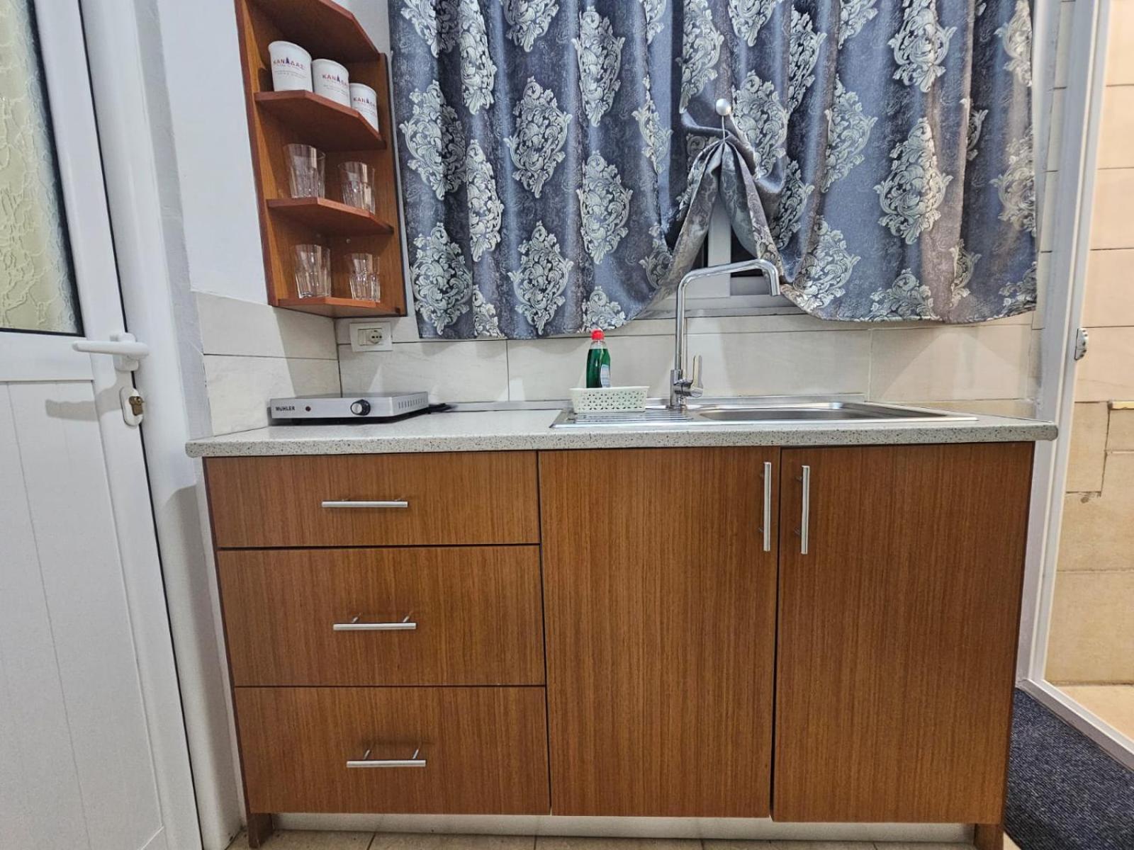 Emel Apartaments Ксамил Екстериор снимка